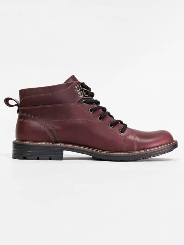 Botin rojo vinotinto