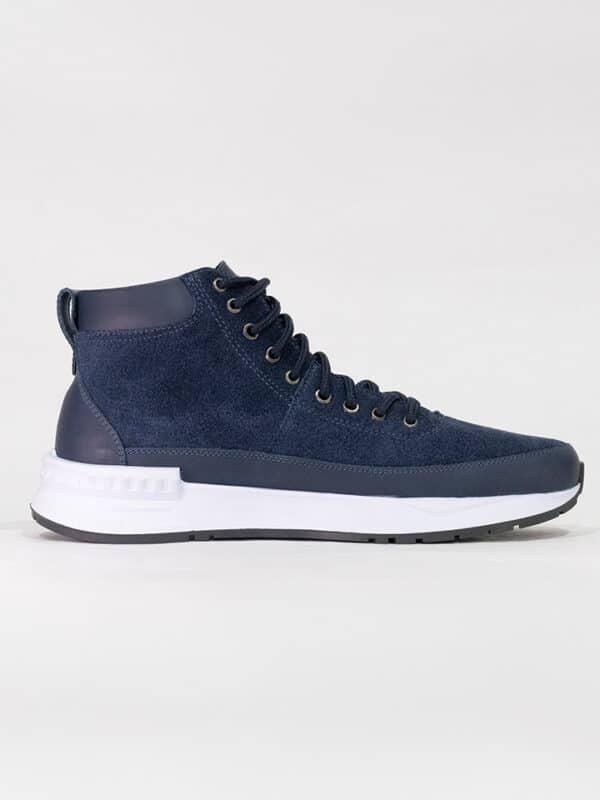 Tenis azules en gamuza oferta