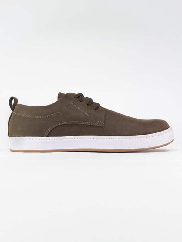 Tenis en cuero café oferta